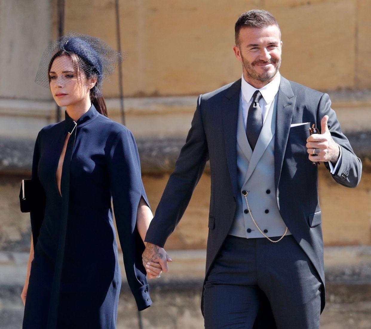 完全不输罗密欧与克鲁兹的贝克汉姆,更显健壮的身材,隔着屏幕都是可以