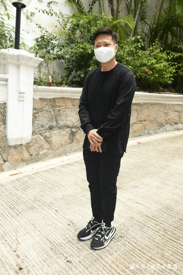 廖启智安息礼举行,现场依照有深意,一众明星好友到场悼念_智叔_霍建华