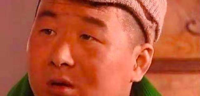 姚二嘎离开人世已经十多年了,在这十多年里面,很多