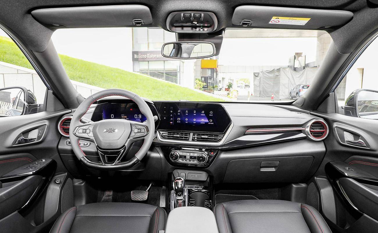 雪佛兰全新轿跑suv,13.