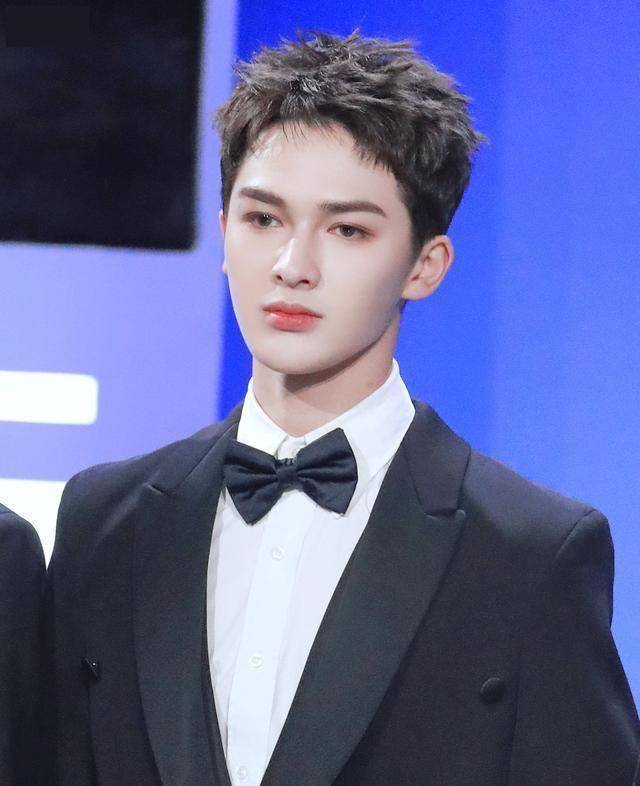 被justin称"儿子",服软叫毕雯珺"哥",朱正廷队长之威不再?