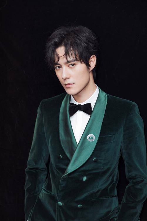 无论张超能否一炮而红,他的粉丝都会一直支持着他,毕竟谁也不想错过一