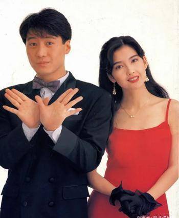 小家碧玉的周慧敏和黎明对视时有爱很自然!