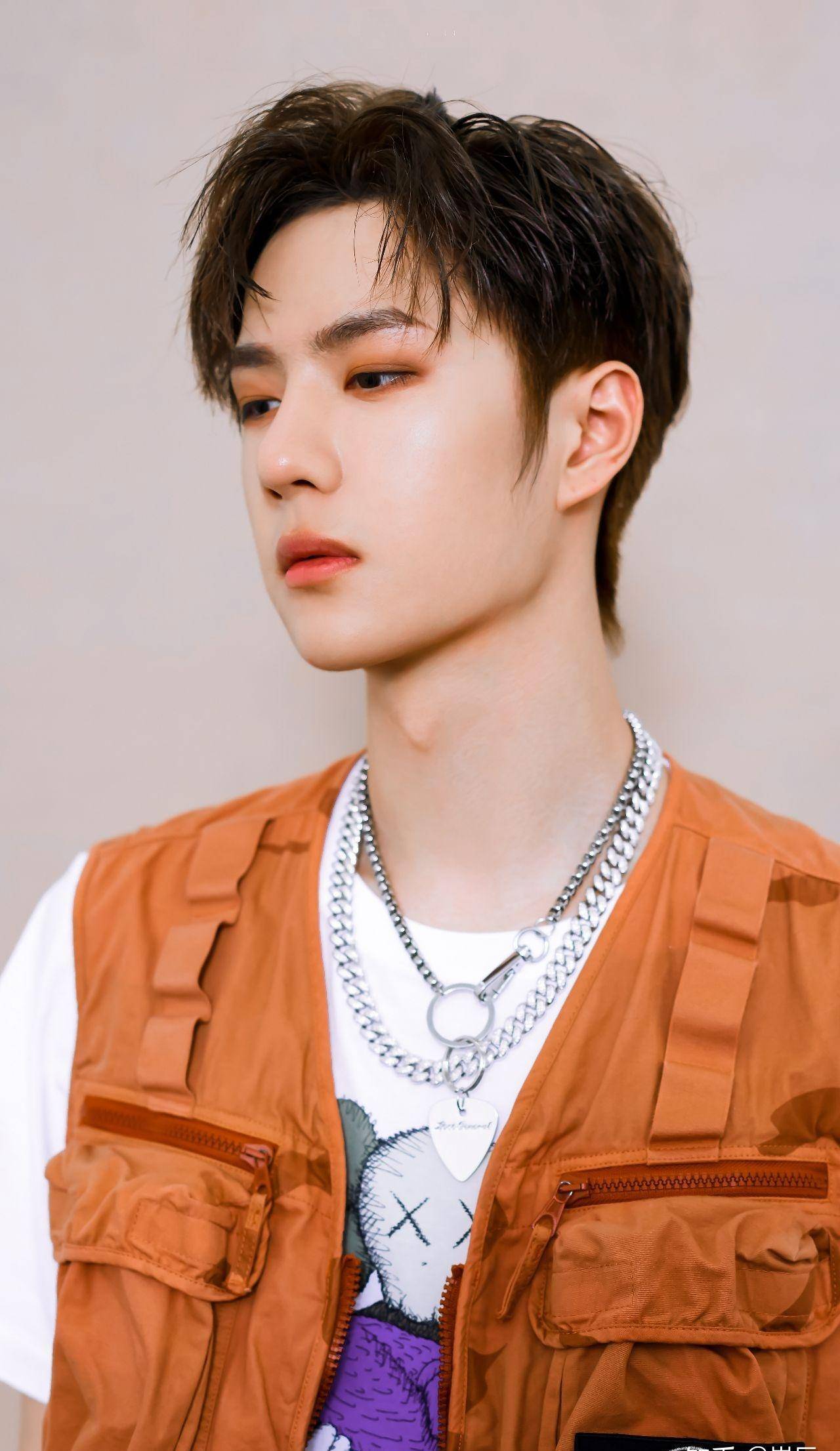 王一博与乐华续约至2026年,细数在乐华这些年他取得的影视成就_流量