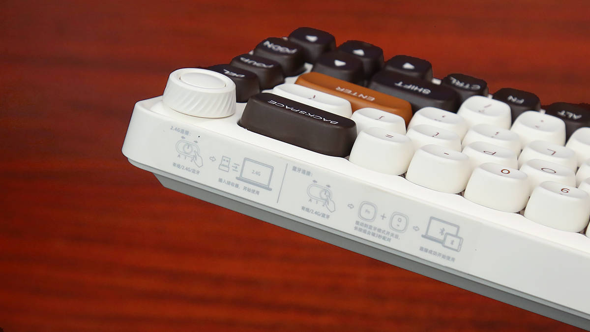 达尔优小方糖Z68三模机械键盘评测：精致又耐看