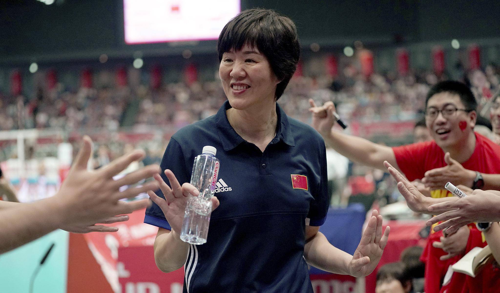 三大官媒点名朱婷 大魔王不回来效力 依然是绕不开话题_郎平_球迷