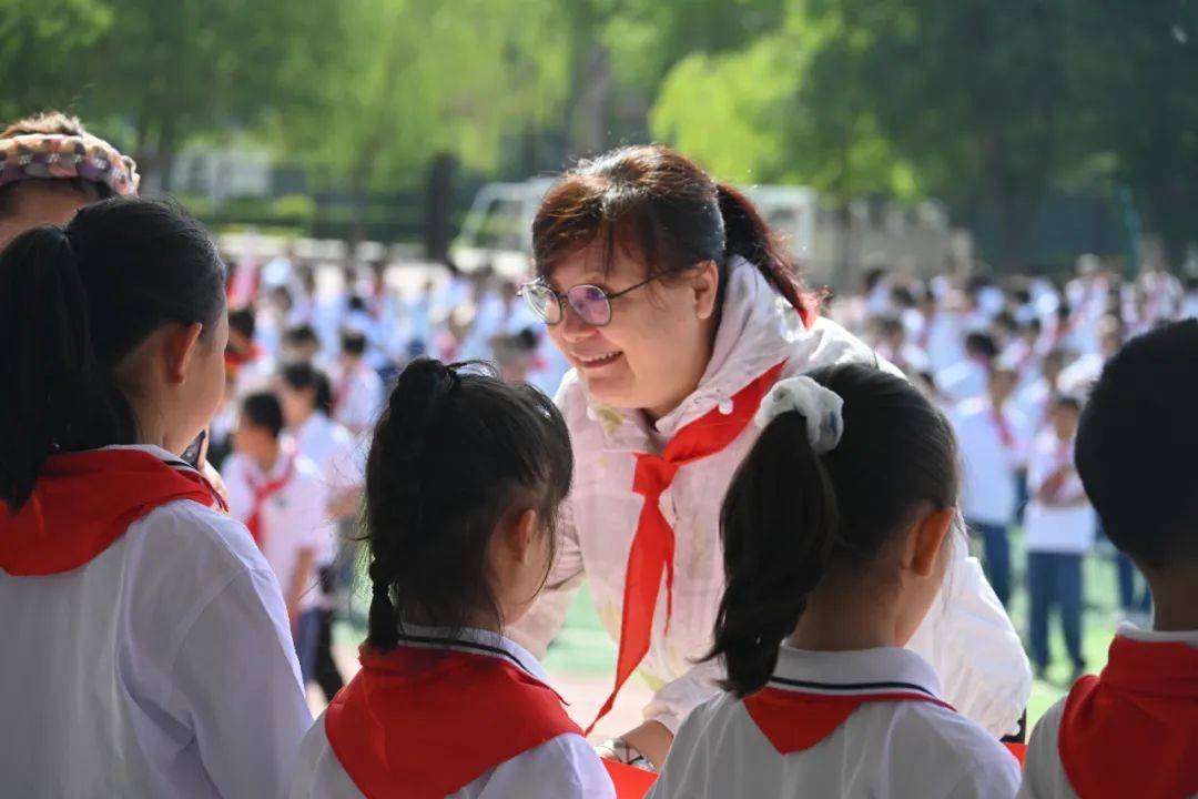 额敏县第三小学图片