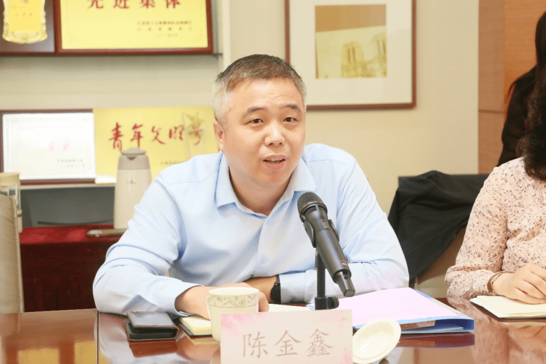 玄武特校开展辅具进校园科技项目对特需学生帮助调研会
