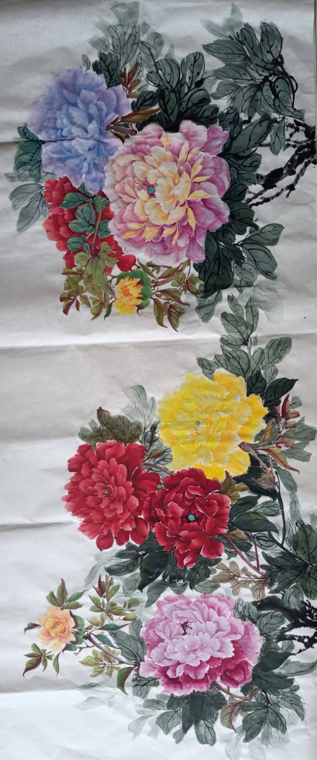 受父母的影响,自幼喜欢书画,先后拜魏建军和李晓明,王晔等为师学习