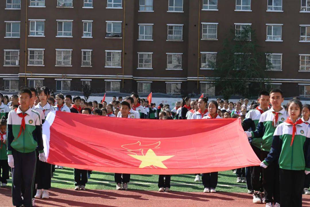 额敏县第二小学图片图片