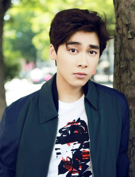 公认最帅的"7大校草":宋威龙垫底,白敬亭第4,榜首实至名归_杨洋_剧中