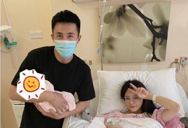 杜淳开始上演好爸爸好丈夫,谁还记得他之前有多渣,多亏了他老婆_王灿