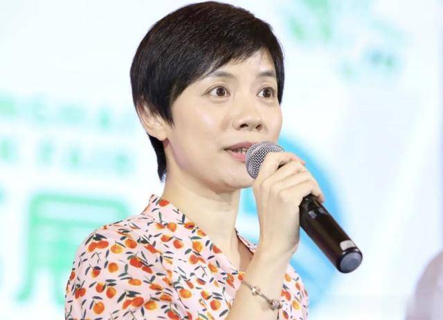 印海蓉自从结婚以后也没有瓜田李下的传闻,选择的老公也并非是个