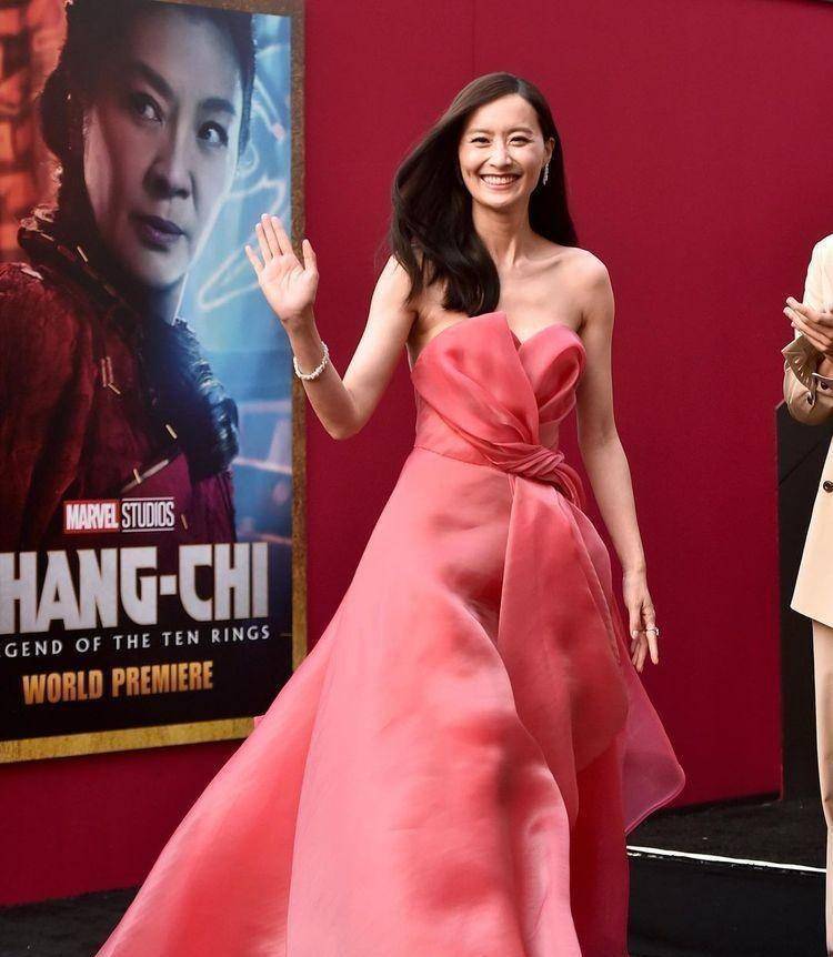 分手富豪老公勇闯好莱坞,38岁陈法拉活出爱情事业两得意_成功_香港