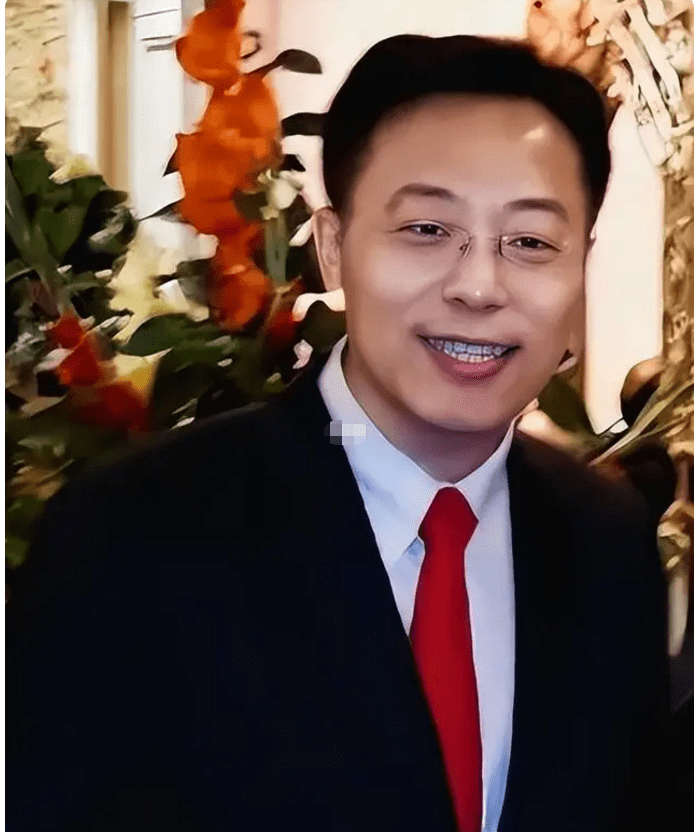 前外交部发言人赵立坚,新岗位亮相有亲和力,评论区直呼想他_大学生