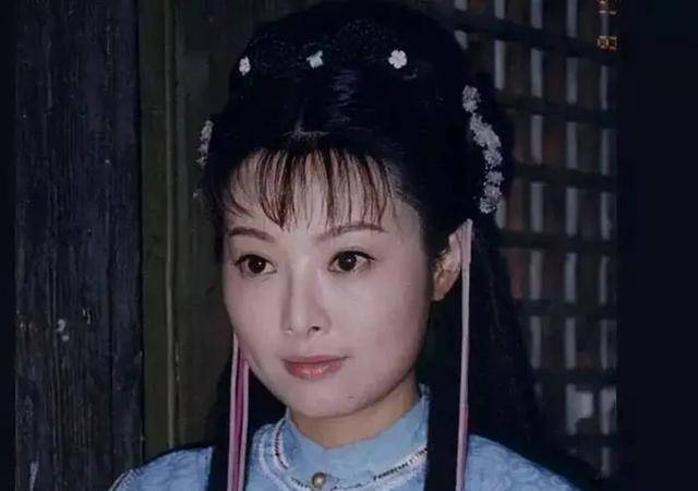 共用一张脸,同是大青衣,袁立和殷桃最后还是活成了相反的模样_婚姻