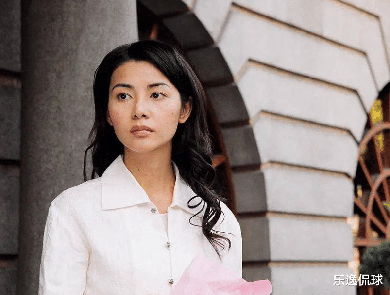 现身演唱会素颜如大妈,发福严重状态差_邵美琪_梁咏琪_感情