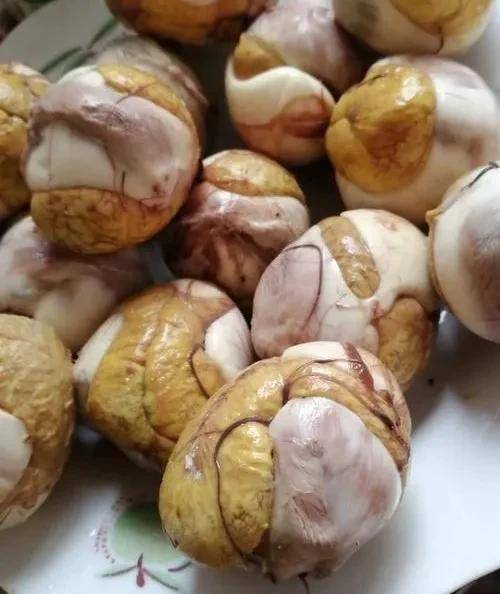 很多的人觉得毛蛋的口感很好,有的时候会忍不住多吃,但是为了自己的