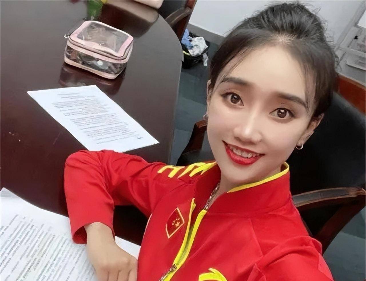 号称体坛女一号,颜值身材惊艳女明星,娱乐圈拒绝当教练_舒思瑶_照片