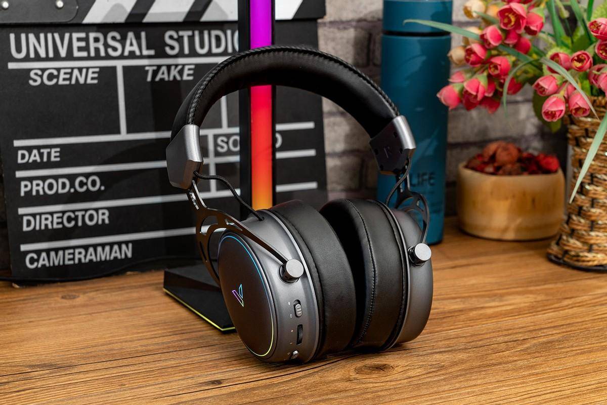 不错的游戏装备,雷柏vh800双模游戏耳机_进行_设计_音灯