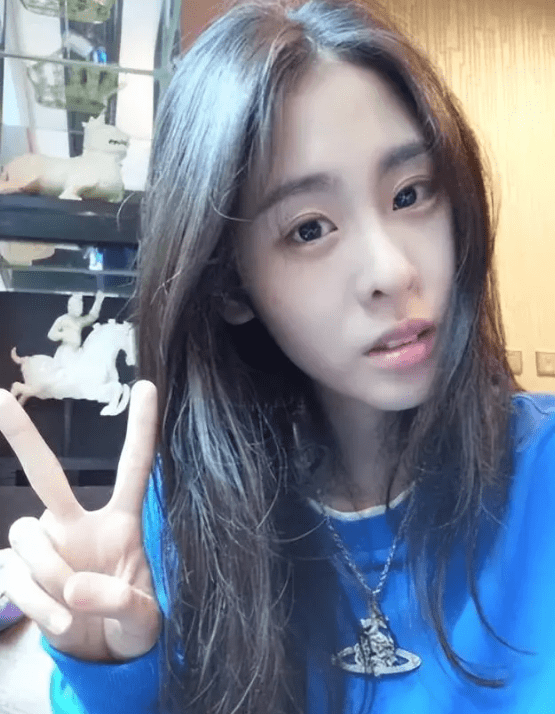 事实证明,离开华晨宇5年后,张碧晨已在"另一个圈子"红得发紫_父母