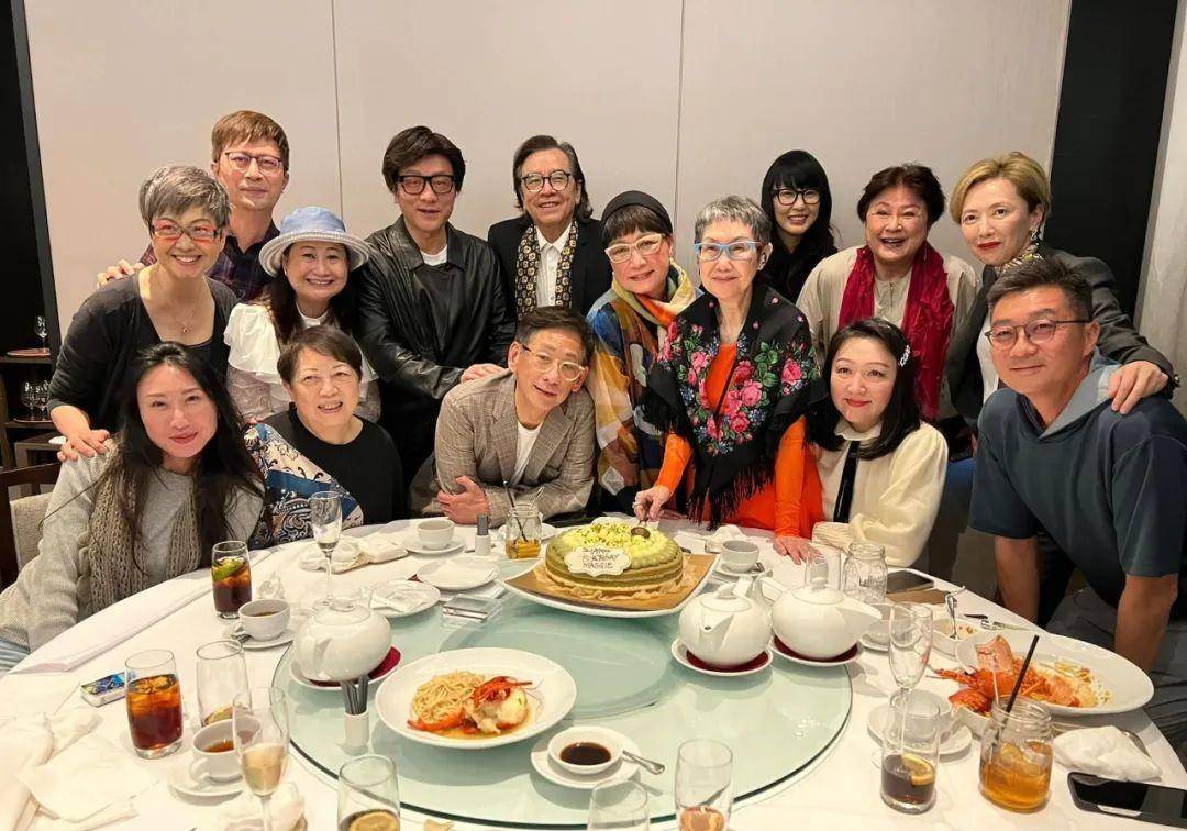 75岁姜大卫为妻子庆生,看似潇洒的他其实最是长情_李琳琳_太太_婚礼