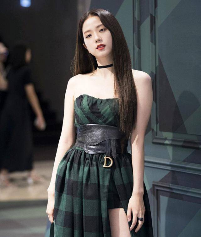 金智秀变胖副乳明显?