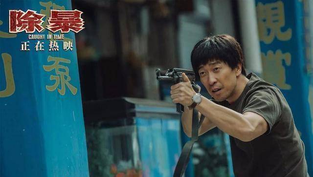 就算吴彦祖剃眉毛剃光头演悍匪,《除暴》还是太浮浅了!