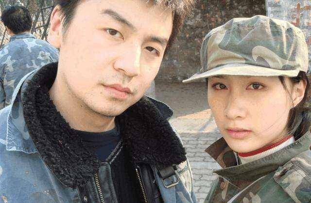 看完翟煦飞年轻时青涩照,才明白雷佳音为何金屋藏娇13年了_李光洁