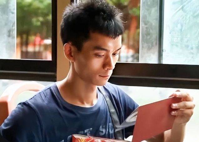 原创            高考钉子户！35岁男子为考清华复读14年，今年参加第15次高考-高考钉子户71岁考18次
