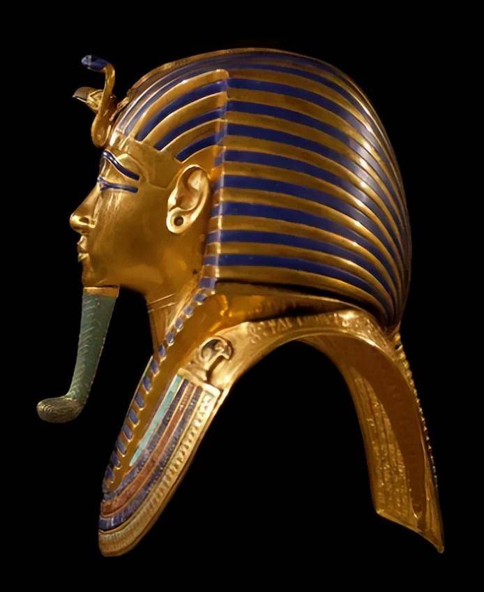 埃及图坦卡蒙黄金面具的现状和未来目前,埃及图坦卡蒙黄金面具仍然