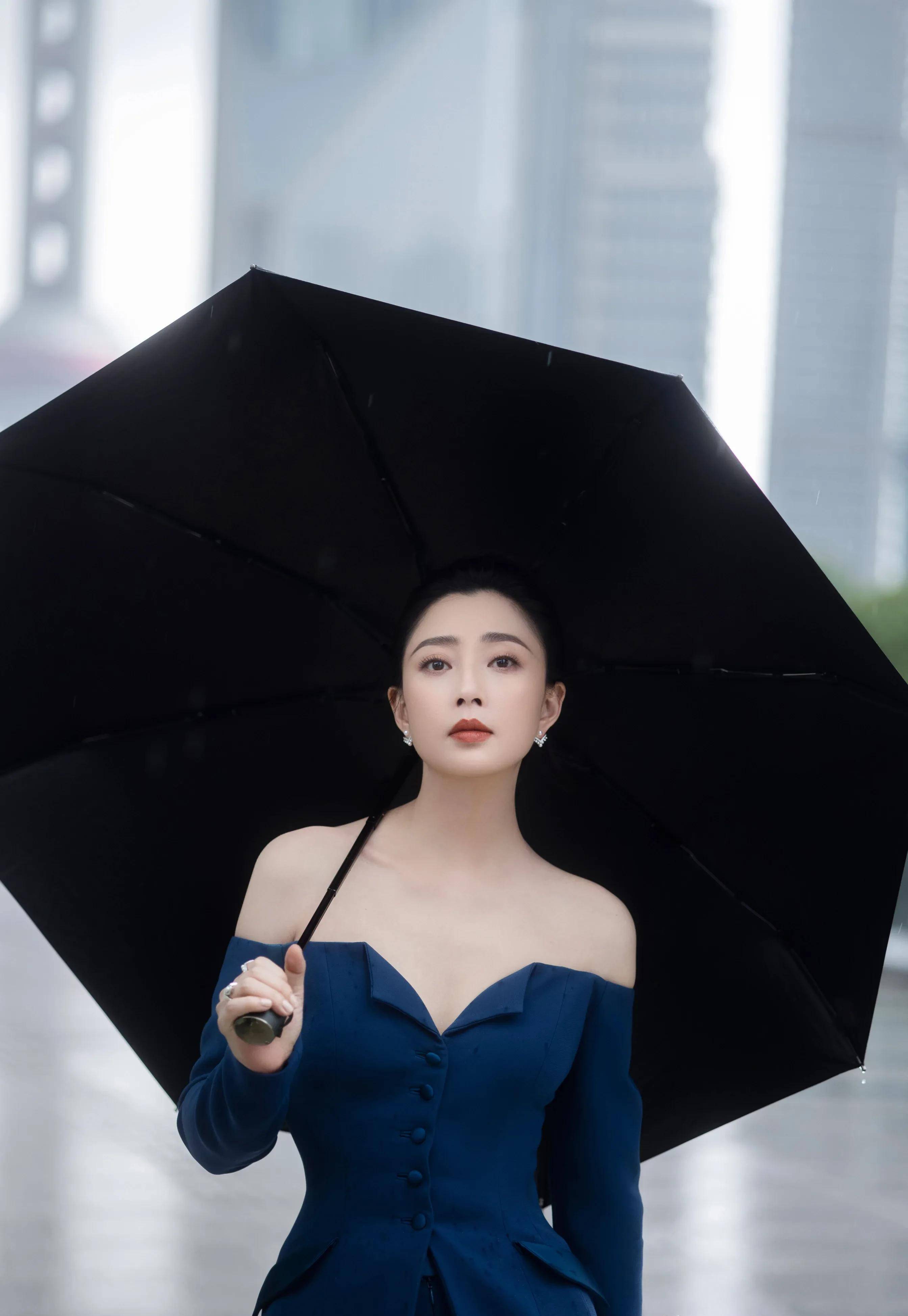 在《人世间》吃一串美女殷桃的糖葫芦,邂逅爱情,一眼便是一辈子_郑娟