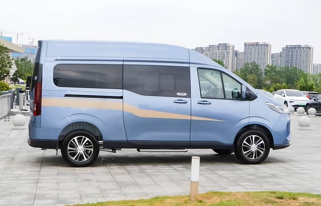 上汽大通v70姊妹车型,造型科幻,大屏车机功能抢眼_搜狐汽车_搜狐网