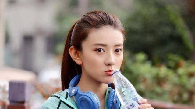 梁洁蒲巴甲:曾经求婚成功却无疾而终,各自安好是最体面的分手_官宣