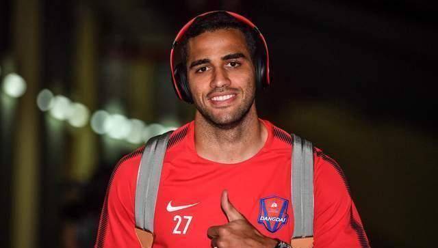 归化在即国足再添强援 冲击世界杯两大法宝不能丢_卡尔德克_中锋_比赛