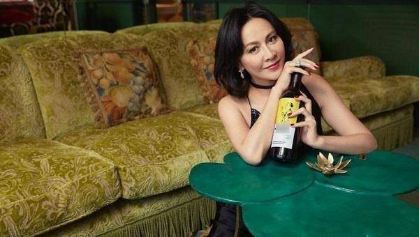 刘嘉玲首谈28年前绑架案:我的解药,叫梁朝伟!_香港_独立_低谷