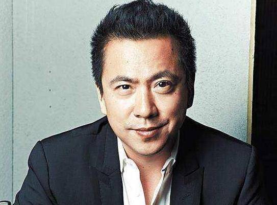 华谊业绩不佳,王中军王中磊的风评也开始转向了_冯小刚_王文_作品