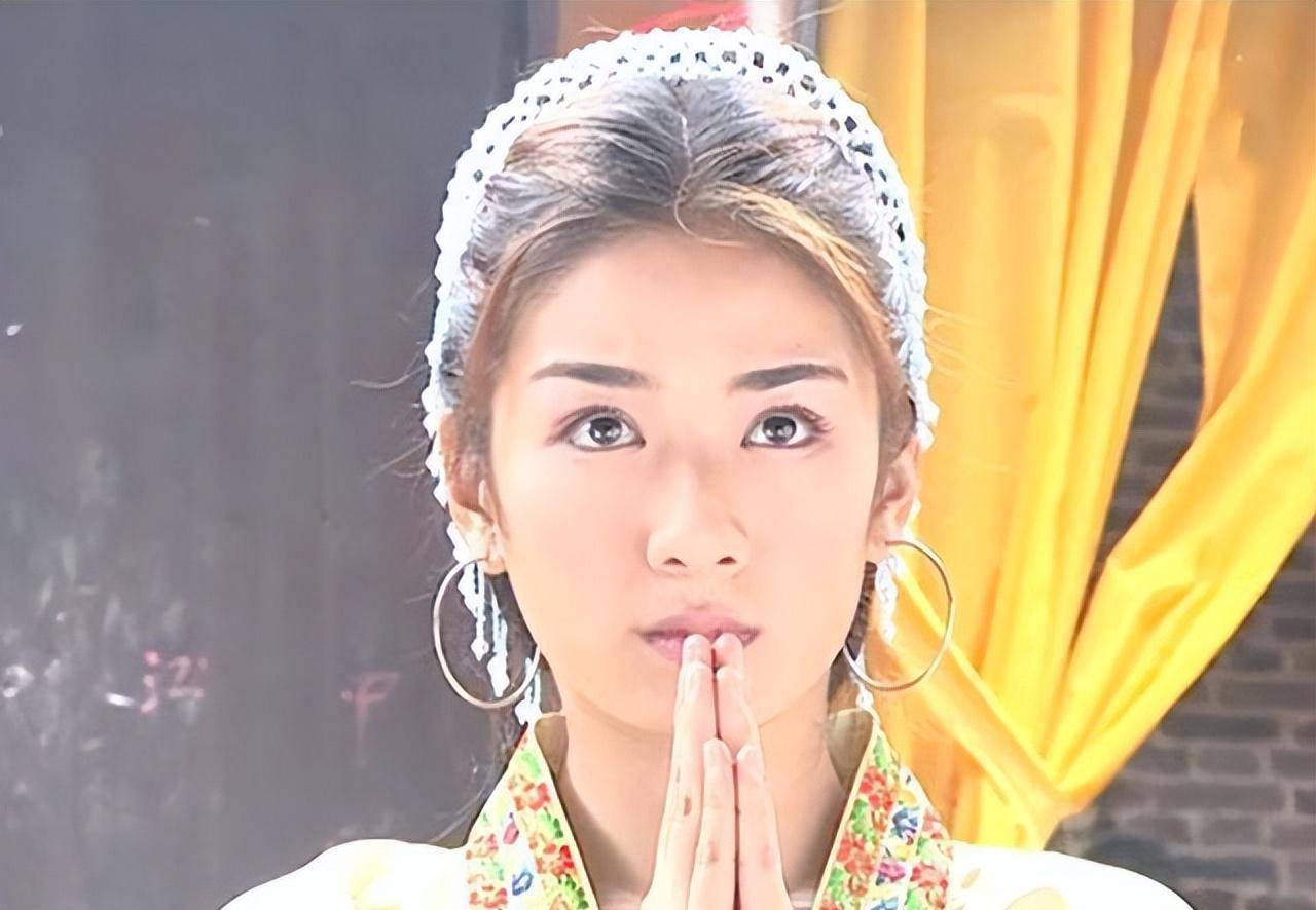 黄奕的14个古装角色,玉湖娇俏可人,秀莲英姿飒美,素贞端庄秀雅_操场