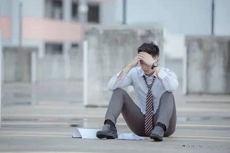 ChatGPT时代，你的职业路怎么走？