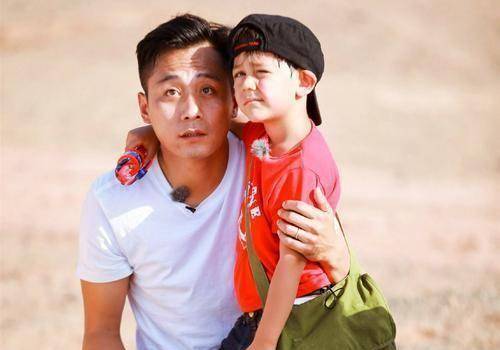 刘烨子女再次亮相,儿子还是那么帅气,女儿美到不行_宝宝_孩子_时候