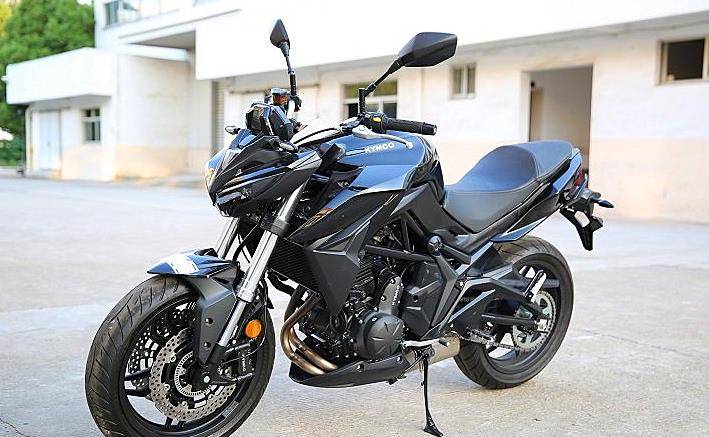 光阳首款双缸街车,力压川崎z400,更丰富配置,更低廉的价格_搜狐汽车