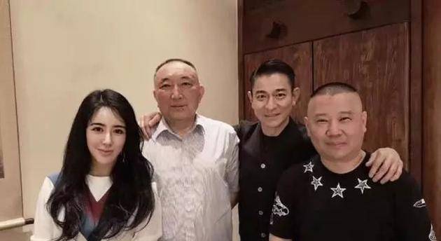 刘德华、郭德纲、韩三平合影，业内猜测他们将合作？票房至少20亿-刘德华郭德纲视频
