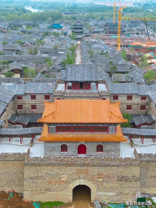 提起章丘的历史,那可是家喻户晓,妇幼皆知的旧闻,走在龙山的平陵,街道