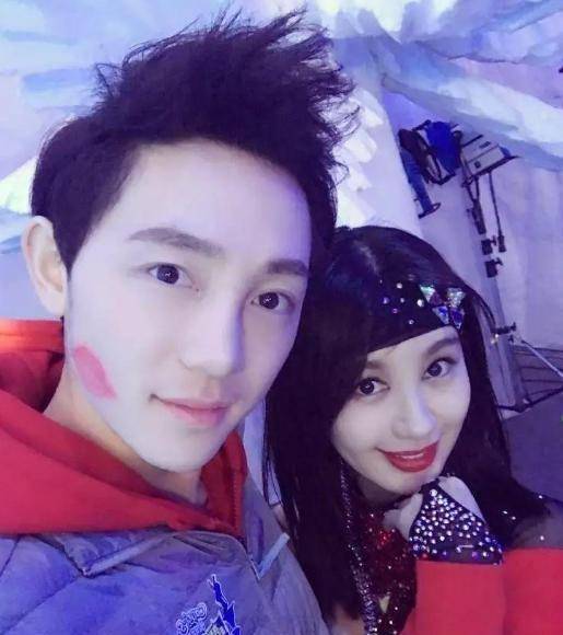 谋略大师李菲儿,爱情大过一切,前男友个个都是流量男星_媒体_苏醒