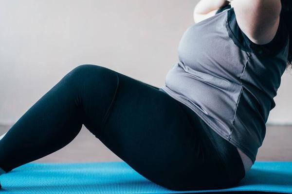 提醒:想要腹部变得平坦,建议你做好这6件事_按摩_肠胃_苦瓜