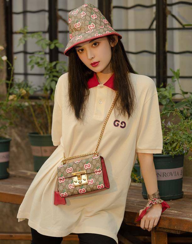 古力娜扎的美不用小优介绍想必大家都是很了解的,像娜扎这种颜值极高