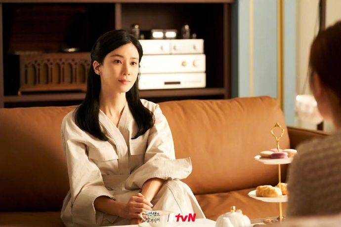 李宝英特别全新出演周末剧 剧照公开状态超好 延续以往温婉气质_作品