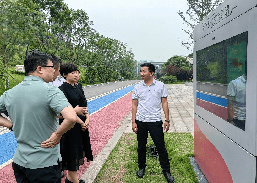 九龙坡谢嘉图片