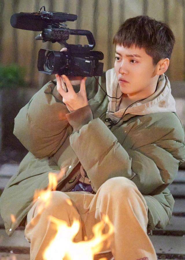 鹿晗和网友的恋爱长文,白鹿知名度,赵丽颖新剧被压_兴趣_事情_投资