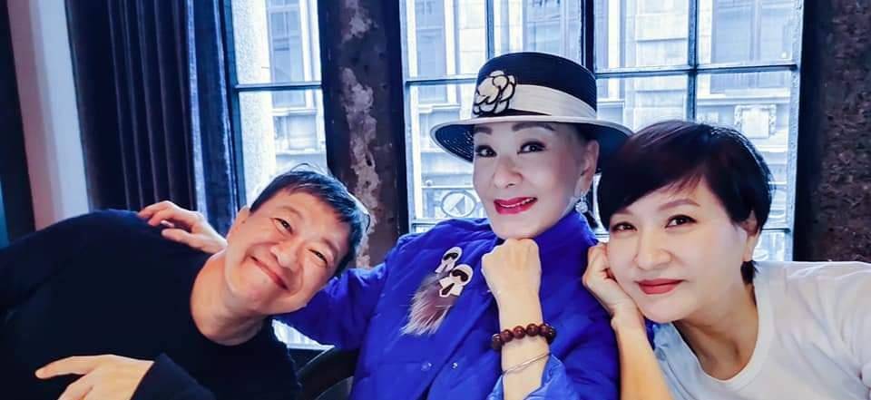 台湾资深主持人李静现身上海,台媒称:岛内半壁江山的娱乐圈已到_发展